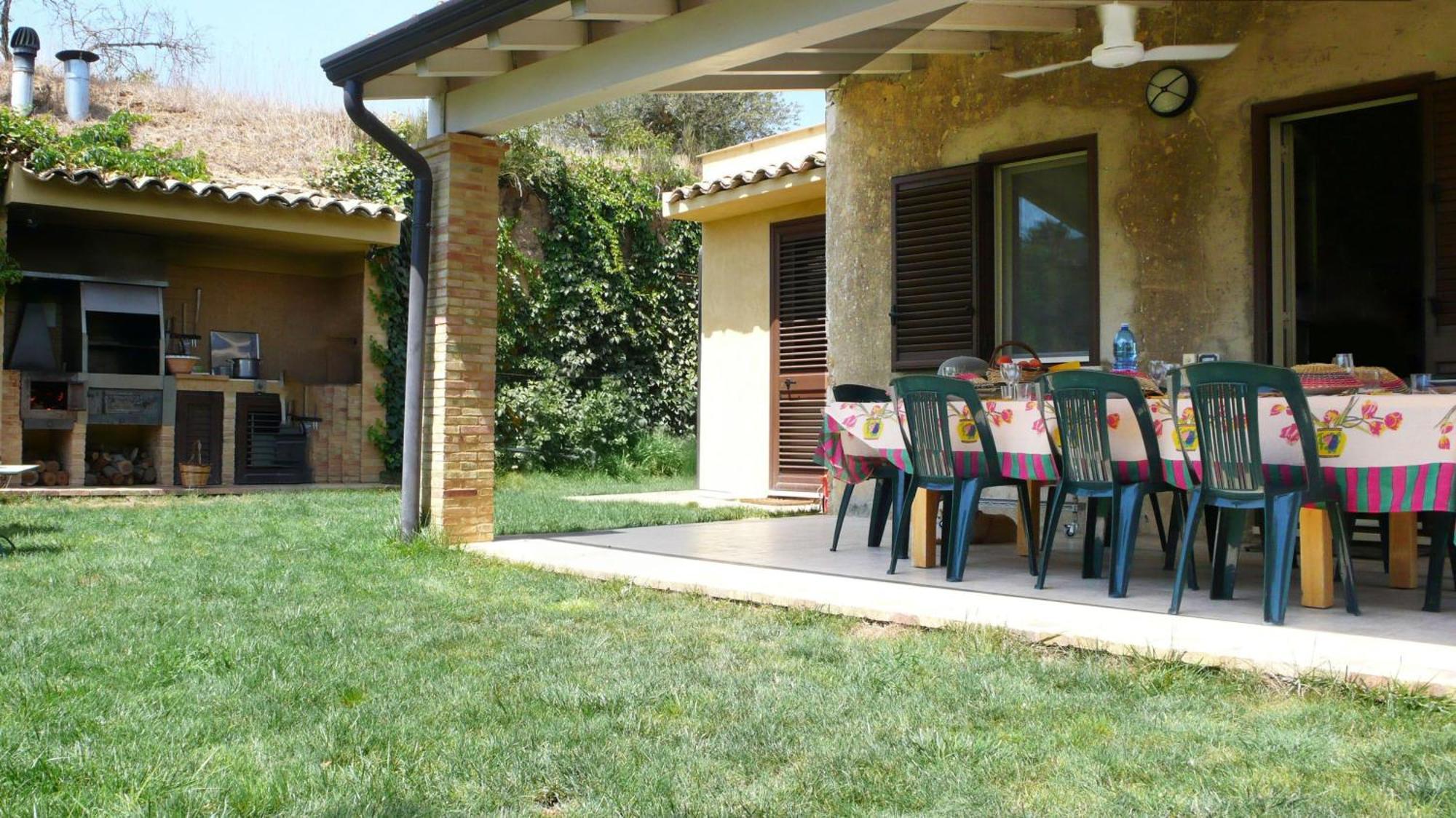 Вилла Tenuta Bartoli Maison De Charme Mazzarino Экстерьер фото